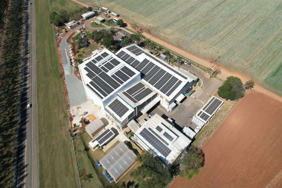 Personalizado para a Incotec, o projeto reduz custos, aumenta a eficiência energética e reforça o compromisso com a sustentabilidade no setor agrícola.